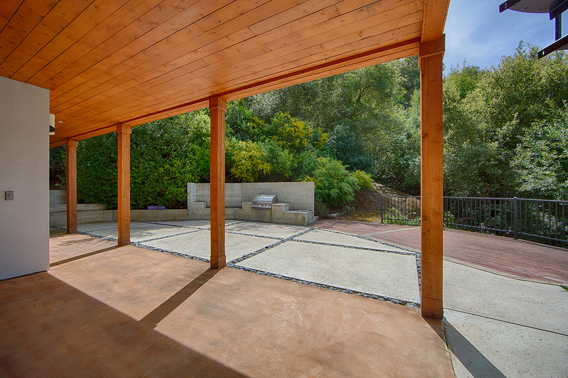 Patio (B) picture - 16860 Quarry Rd, Los Gatos 95030