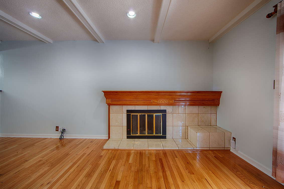 Fireplace (A) Picture - 1723 Queens Crossing Dr, San Jose 95132 Fireplace (A) picture - 1723 Queens Crossing Dr, San Jose 95132