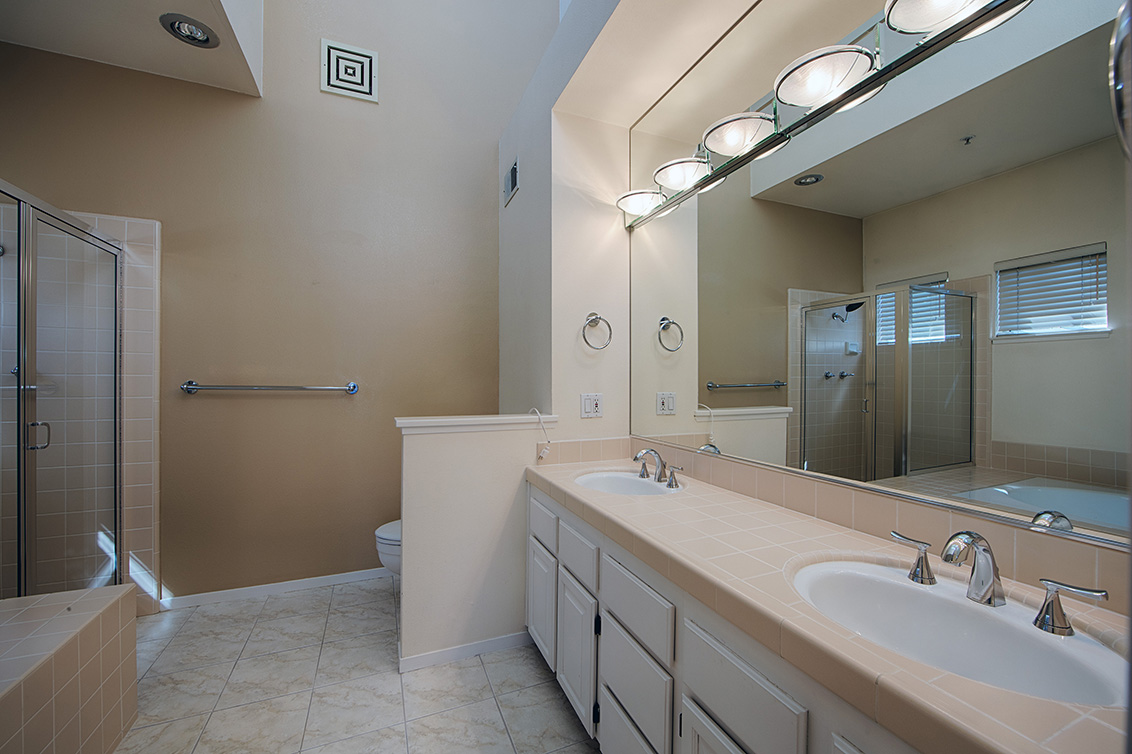 Master Bath (A) Picture - 444 San Antonio Rd 9d, Palo Alto 94306 Master Bath (A) picture - 444 San Antonio Rd 9d, Palo Alto 94306