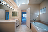 444 San Antonio Rd 9d, Palo Alto 94306 - Master Bath (B)