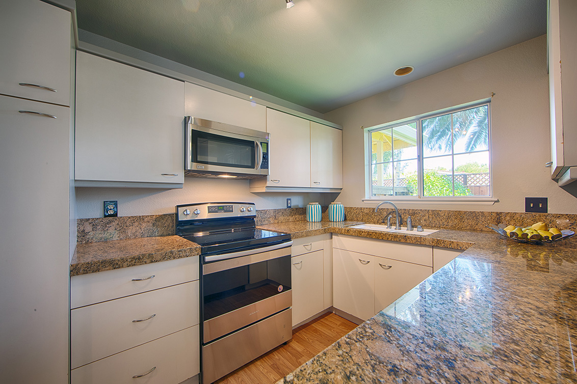 Kitchen (B) Picture - 271 Sierra Vista Ave 9, Mountain View 94043 Kitchen (B) picture - 271 Sierra Vista Ave 9, Mountain View 94043