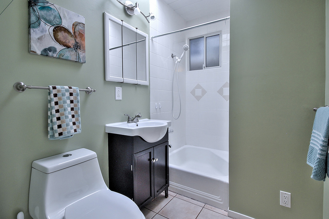 Bathroom 2 (A) picture - 3753 Starr King Cir, Palo Alto 94306