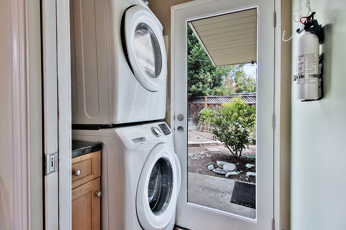 Laundry (A) picture - 3753 Starr King Cir, Palo Alto 94306
