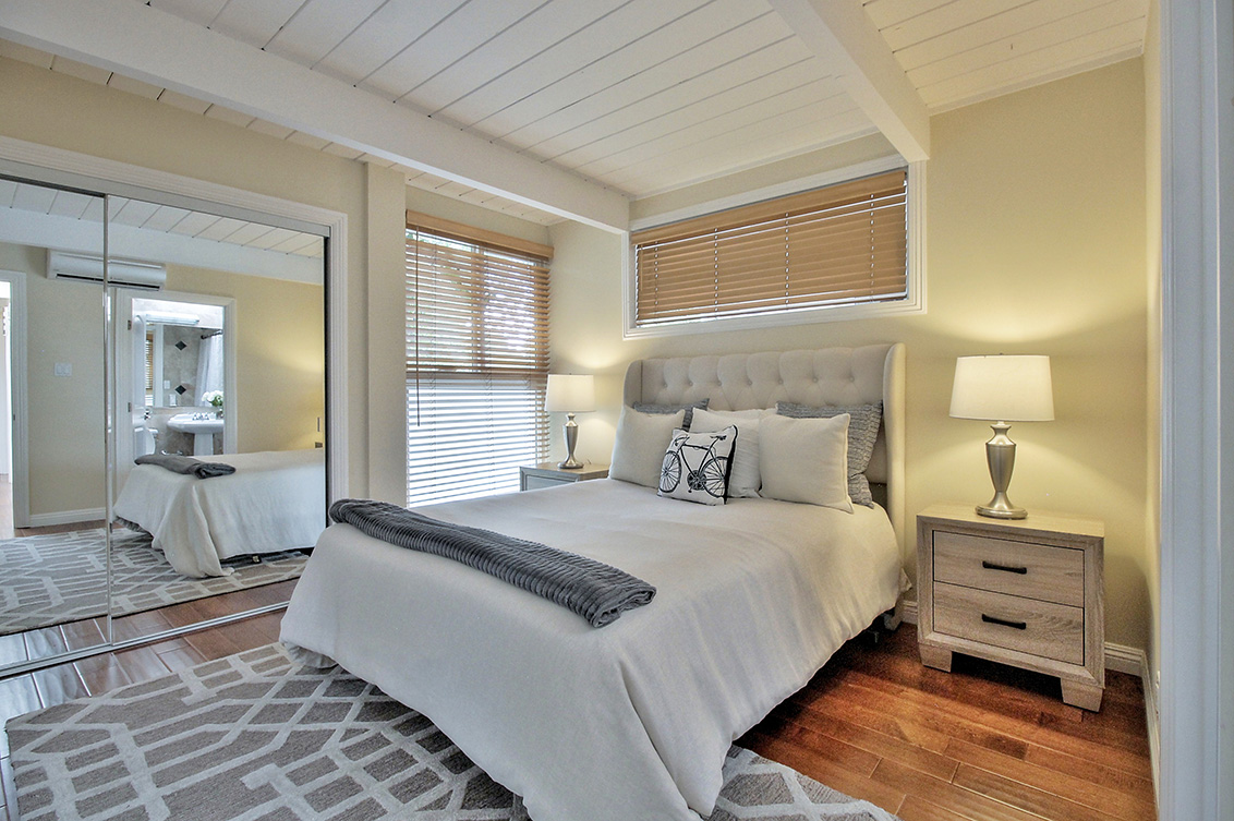 Master Bedroom (A) picture - 3753 Starr King Cir, Palo Alto 94306