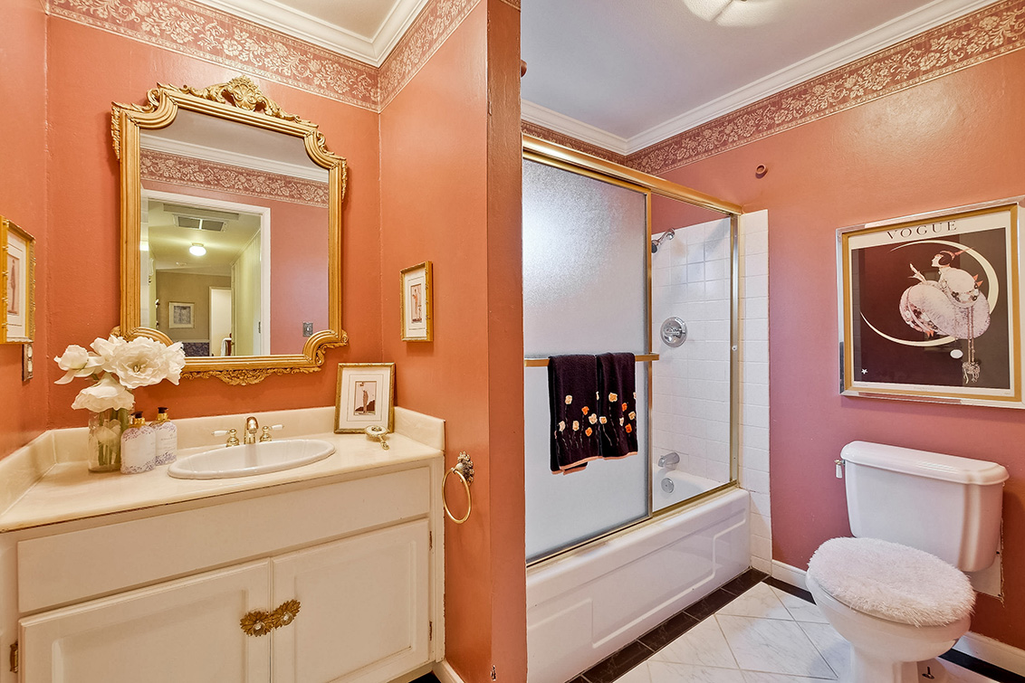 Bathroom (A) Picture - 1475 Stone Creek Dr, San Jose 95132 Bathroom (A) picture - 1475 Stone Creek Dr, San Jose 95132
