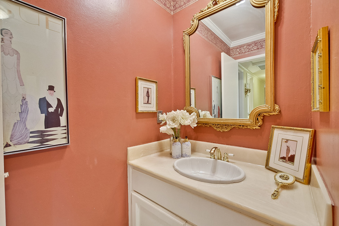 Bathroom (B) Picture - 1475 Stone Creek Dr, San Jose 95132 Bathroom (B) picture - 1475 Stone Creek Dr, San Jose 95132