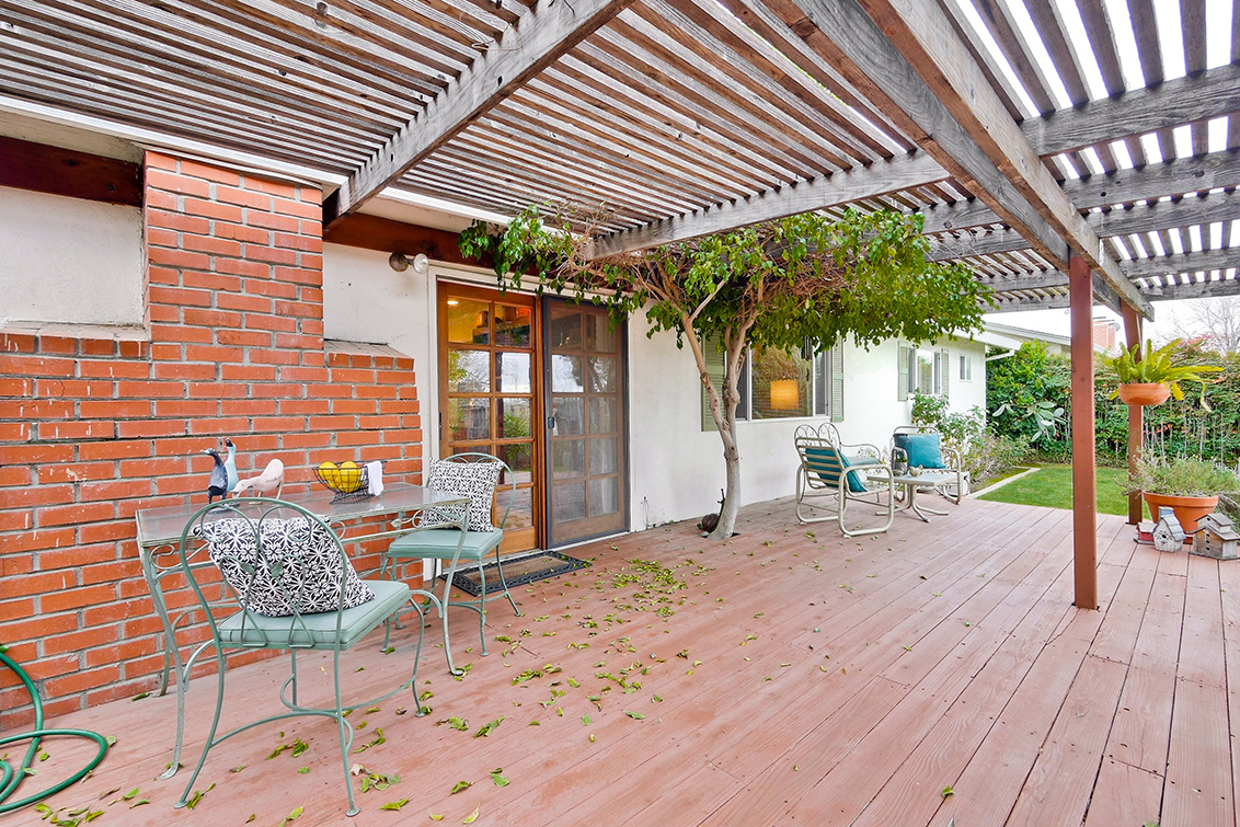 Deck (B) Picture - 1475 Stone Creek Dr, San Jose 95132 Deck (B) picture - 1475 Stone Creek Dr, San Jose 95132