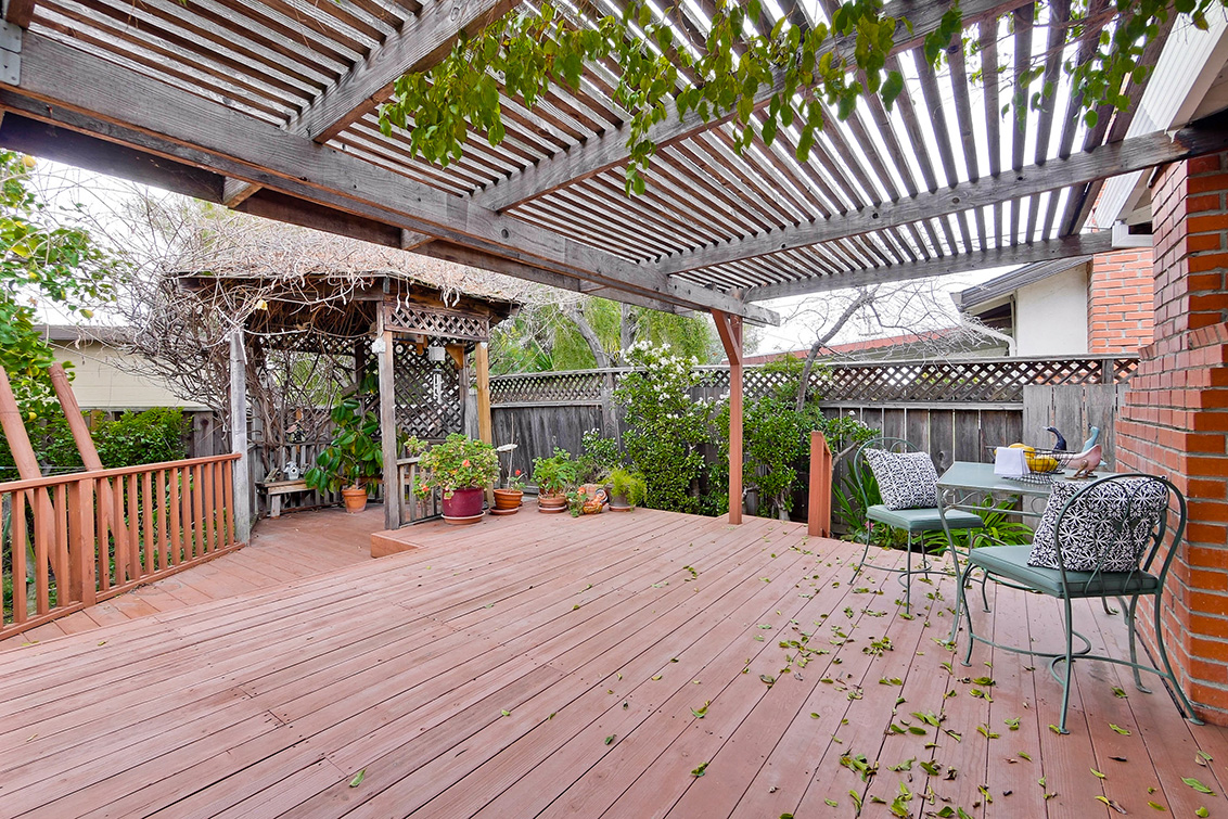 Deck (G) Picture - 1475 Stone Creek Dr, San Jose 95132 Deck (G) picture - 1475 Stone Creek Dr, San Jose 95132