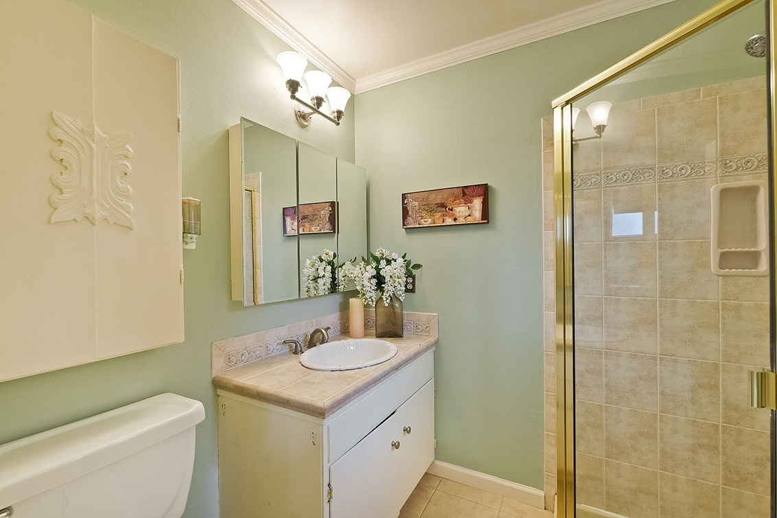 Master Bathroom (A) Picture - 1475 Stone Creek Dr, San Jose 95132 Master Bathroom (A) picture - 1475 Stone Creek Dr, San Jose 95132