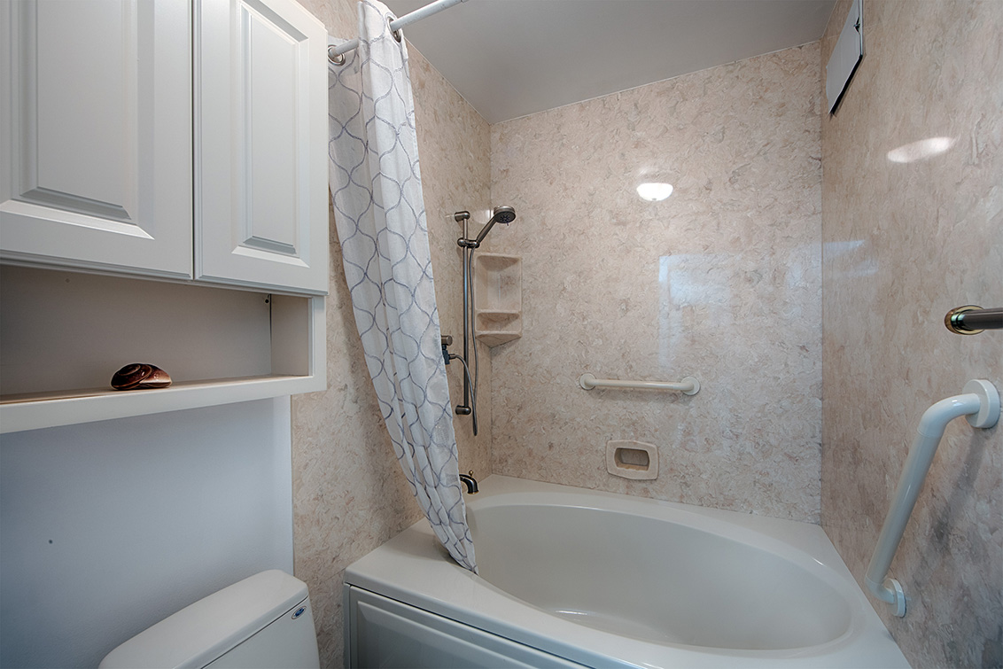 Master Bath (B) Picture - 3715 Terstena Pl 412, Santa Clara 95051 Master Bath (B) picture - 3715 Terstena Pl 412, Santa Clara 95051