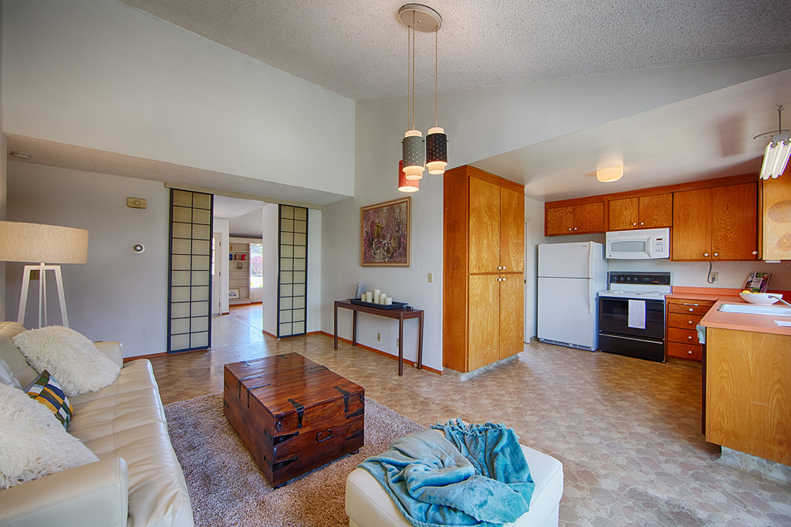 Family Room (B) picture - 110 Trimaran Ct, Foster City 94404