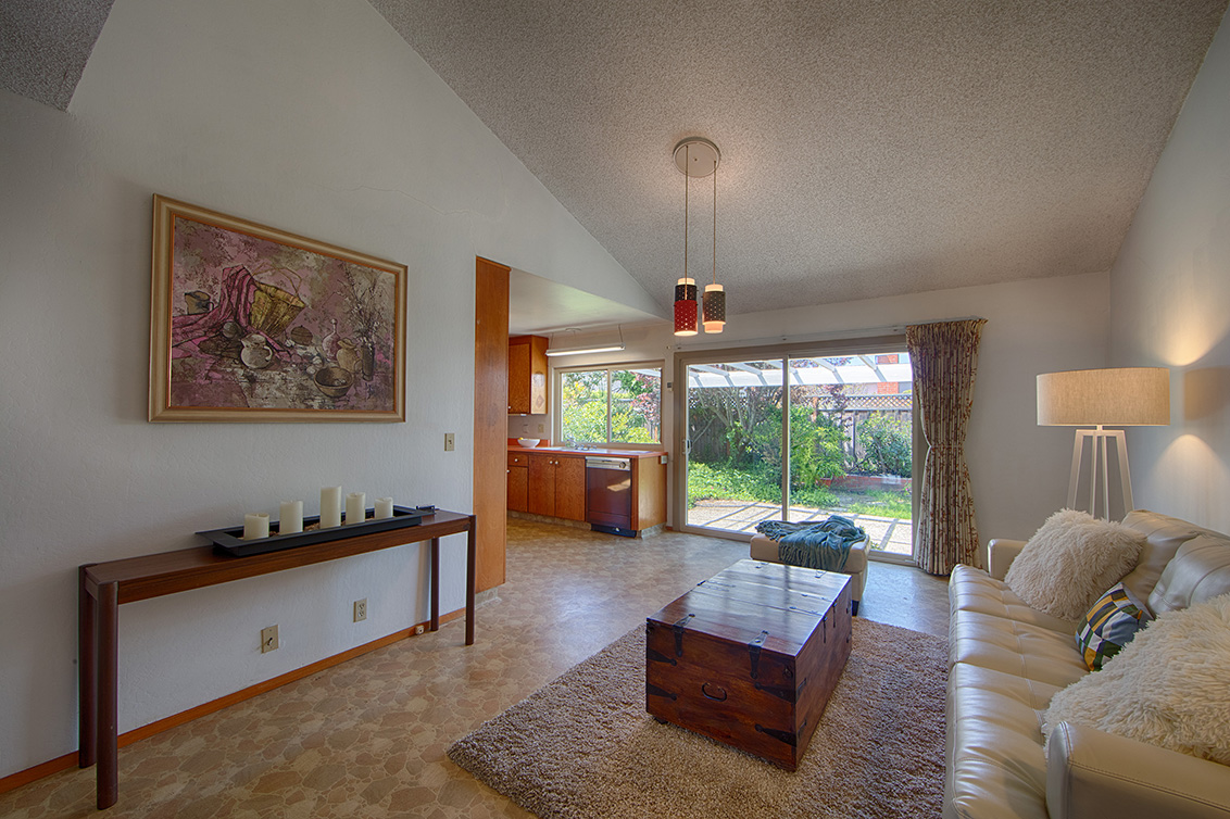 Family Room (C) picture - 110 Trimaran Ct, Foster City 94404