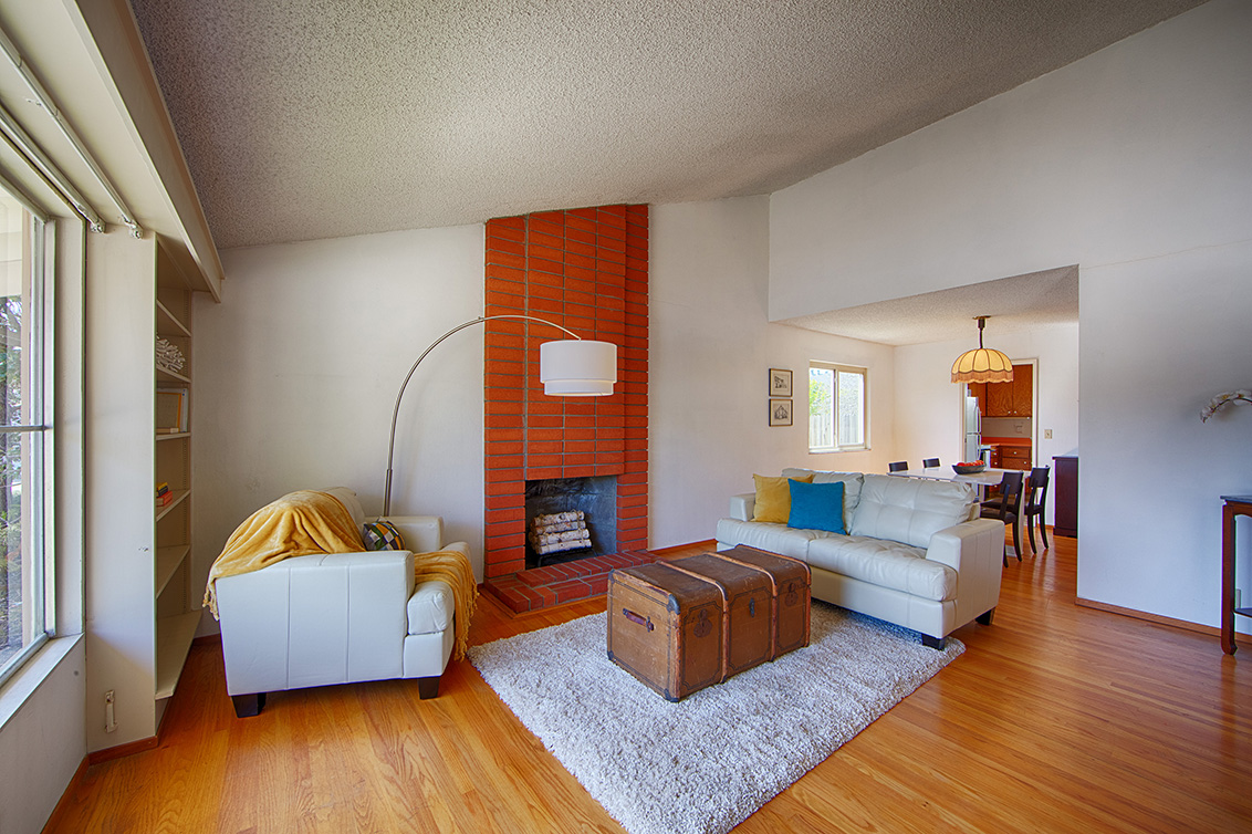 Living Room (D) picture - 110 Trimaran Ct, Foster City 94404