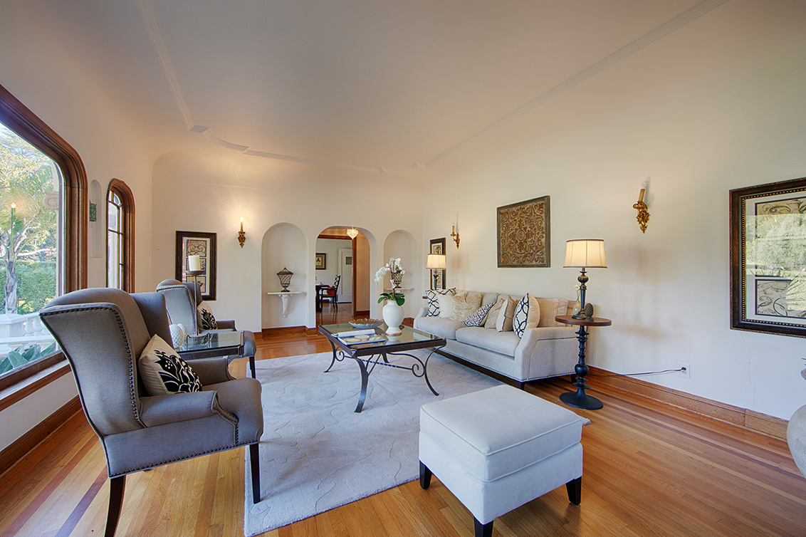 Living Room (C) Picture - 1130 University Ave, Palo Alto 94301 Living Room (C) picture - 1130 University Ave, Palo Alto 94301
