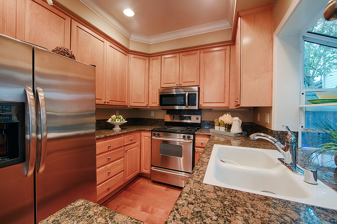 Kitchen (B) Picture - 707 Valparaiso Ave, Menlo Park 94025 Kitchen (B) picture - 707 Valparaiso Ave, Menlo Park 94025