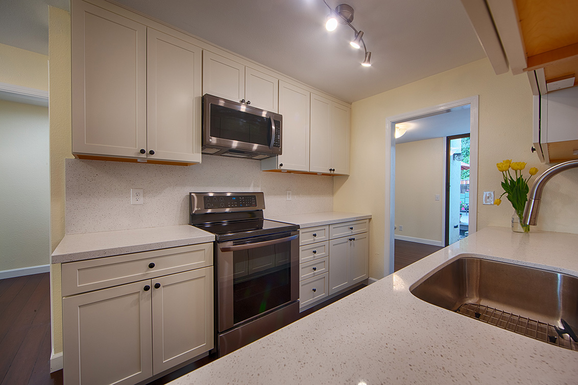Kitchen (B) Picture - 4014 Villa Vera, Palo Alto 94306 Kitchen (B) picture - 4014 Villa Vera, Palo Alto 94306