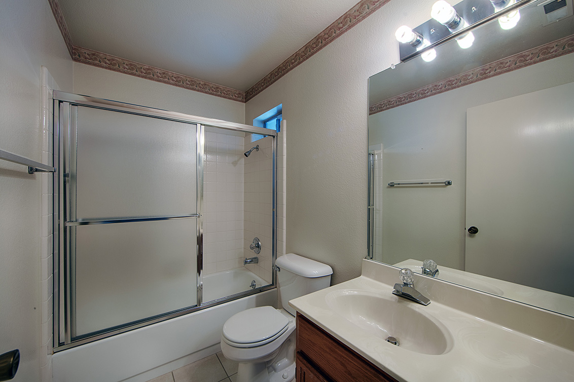 Bathroom 2 (A) Picture - 3492 Wine Barrel Way, San Jose 95124 Bathroom 2 (A) picture - 3492 Wine Barrel Way, San Jose 95124