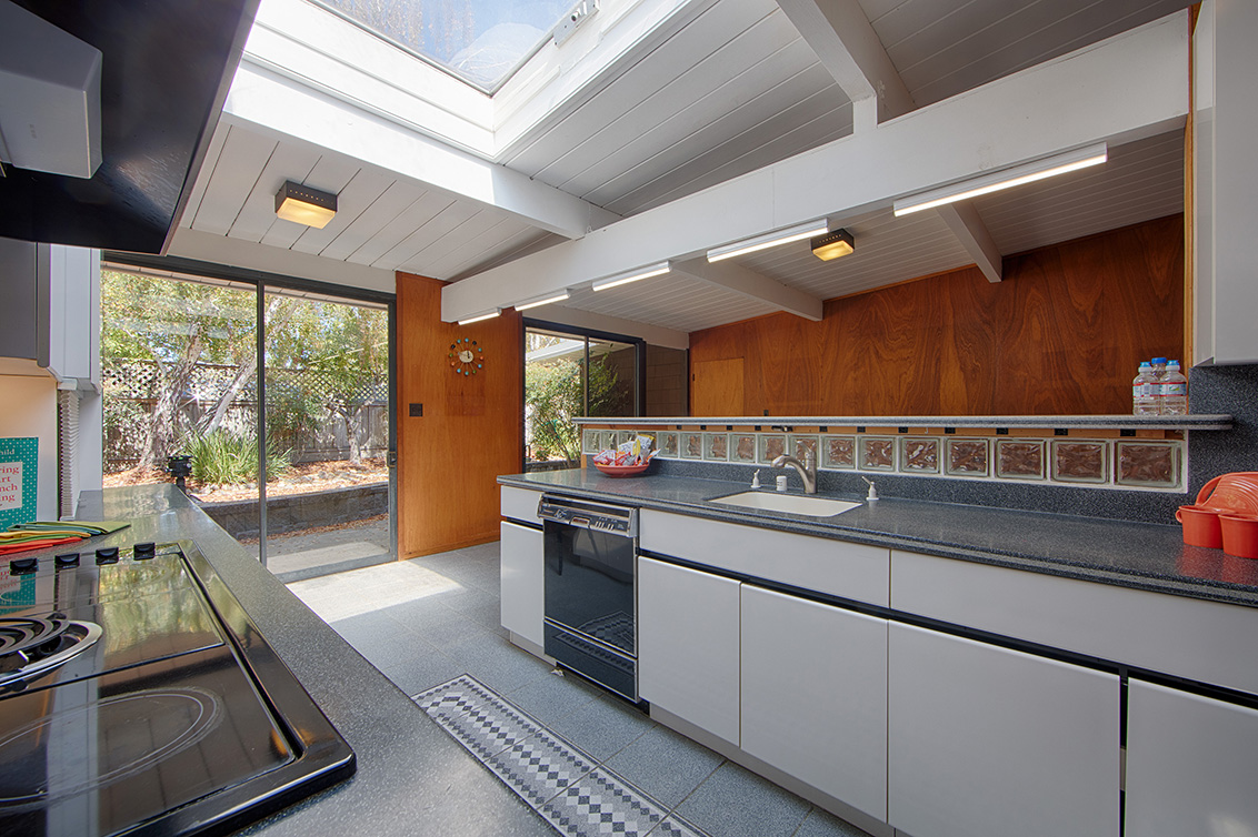 Kitchen (C) Picture - 1624 Yorktown Rd, San Mateo 94402 Kitchen (C) picture - 1624 Yorktown Rd, San Mateo 94402
