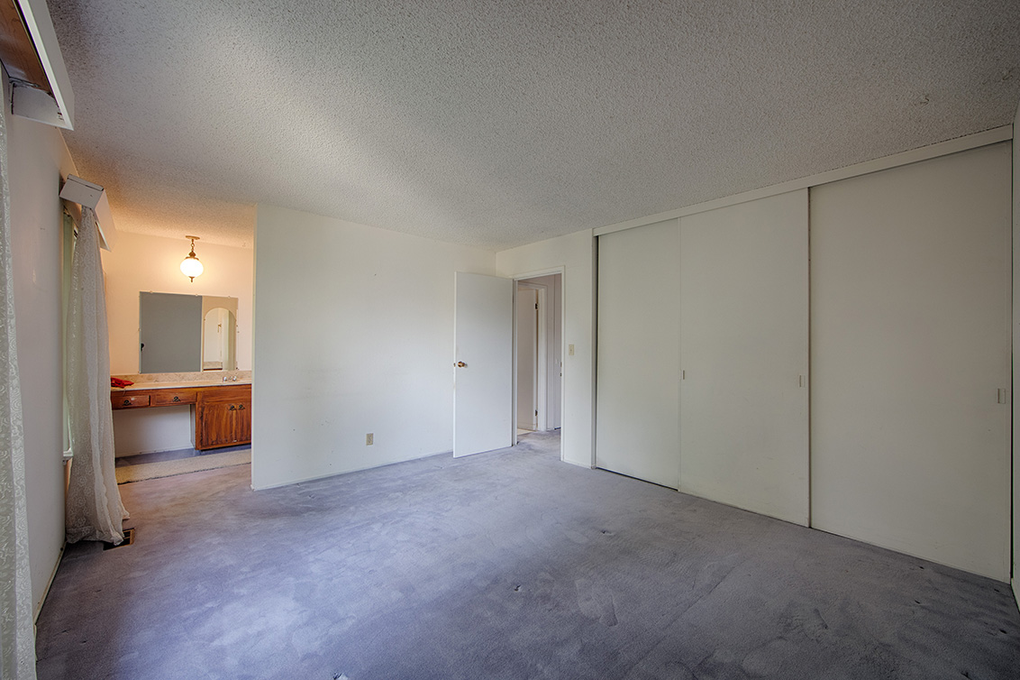 Master Bedroom (C) picture - 4785 Corrales Dr, San Jose 95136