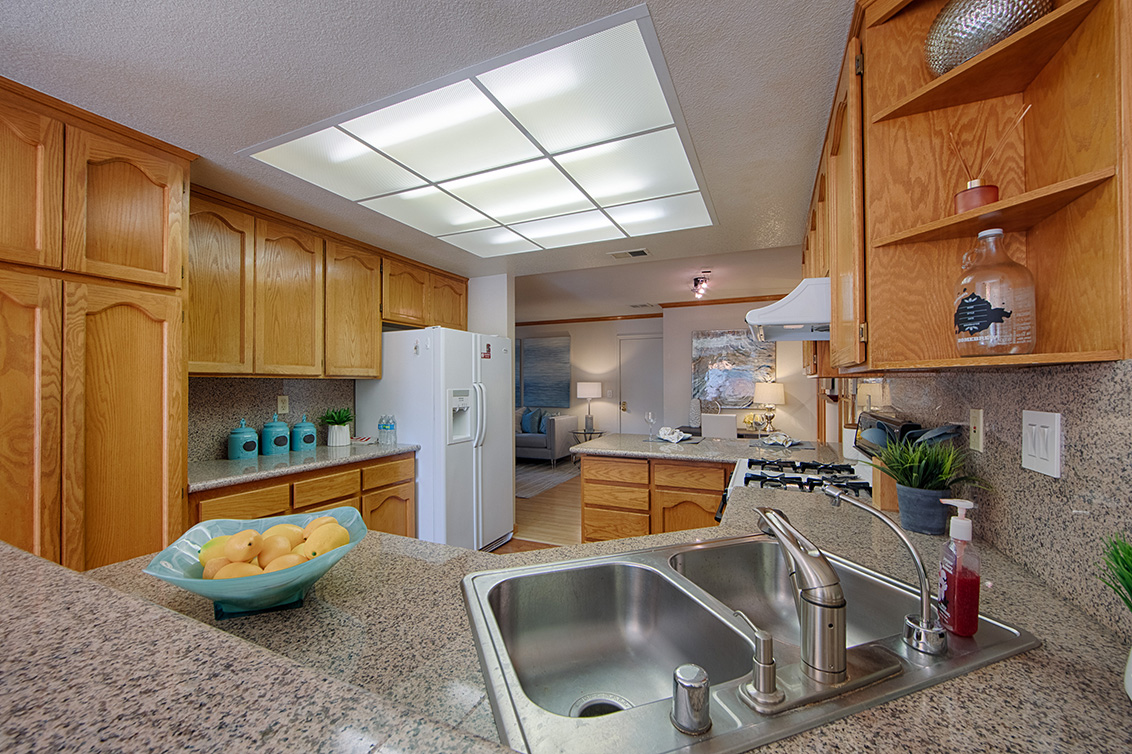Kitchen (D) picture - 2119 Cuesta Dr, Milpitas 95035