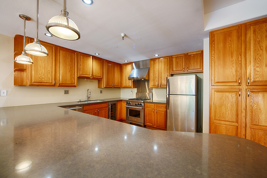 Kitchen - 800 E Charleston Rd 15, Palo Alto 94303