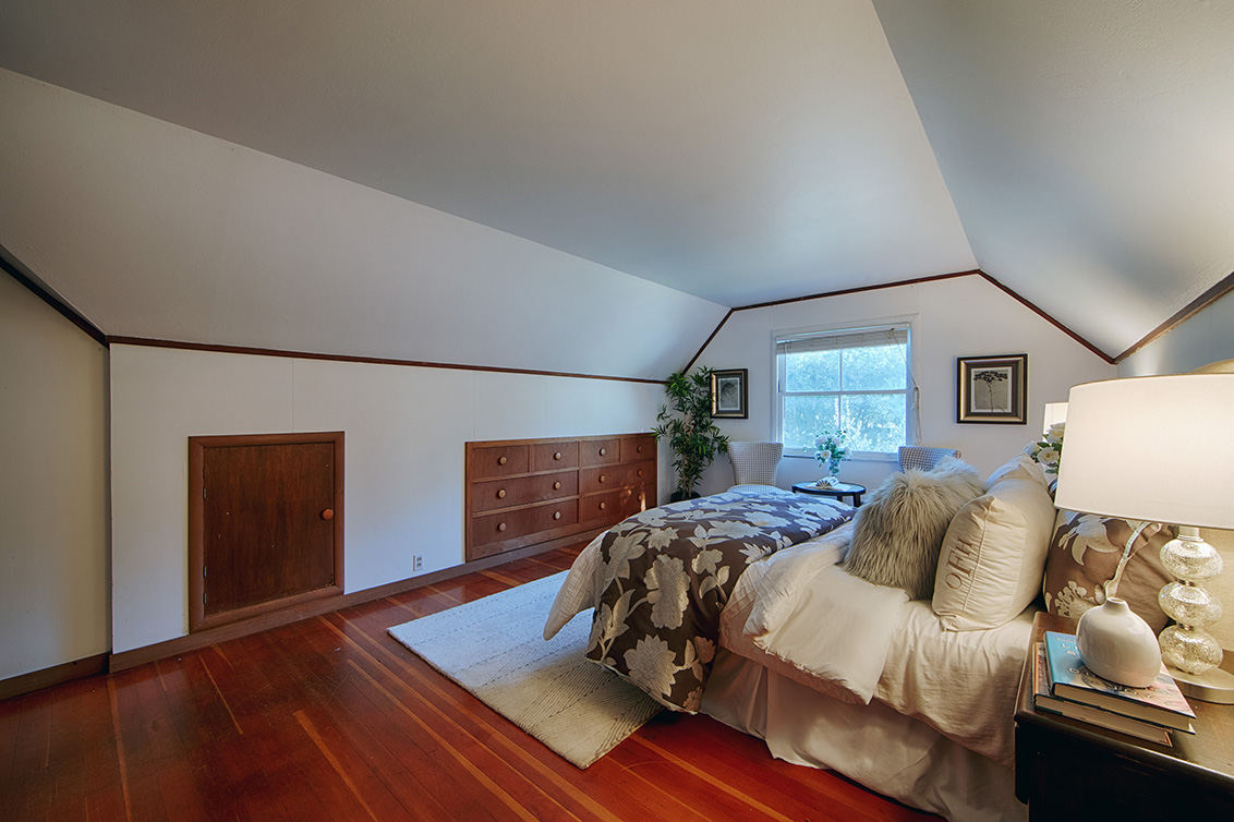 Master Bedroom (B) Picture - 1400 Edgewood Rd, Redwood City 94062 Master Bedroom (B) picture - 1400 Edgewood Rd, Redwood City 94062