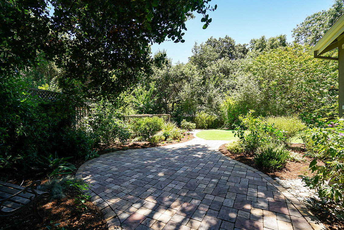 Backyard (E) Picture - 3502 Emma Ct, Palo Alto 94306 Backyard (E) picture - 3502 Emma Ct, Palo Alto 94306