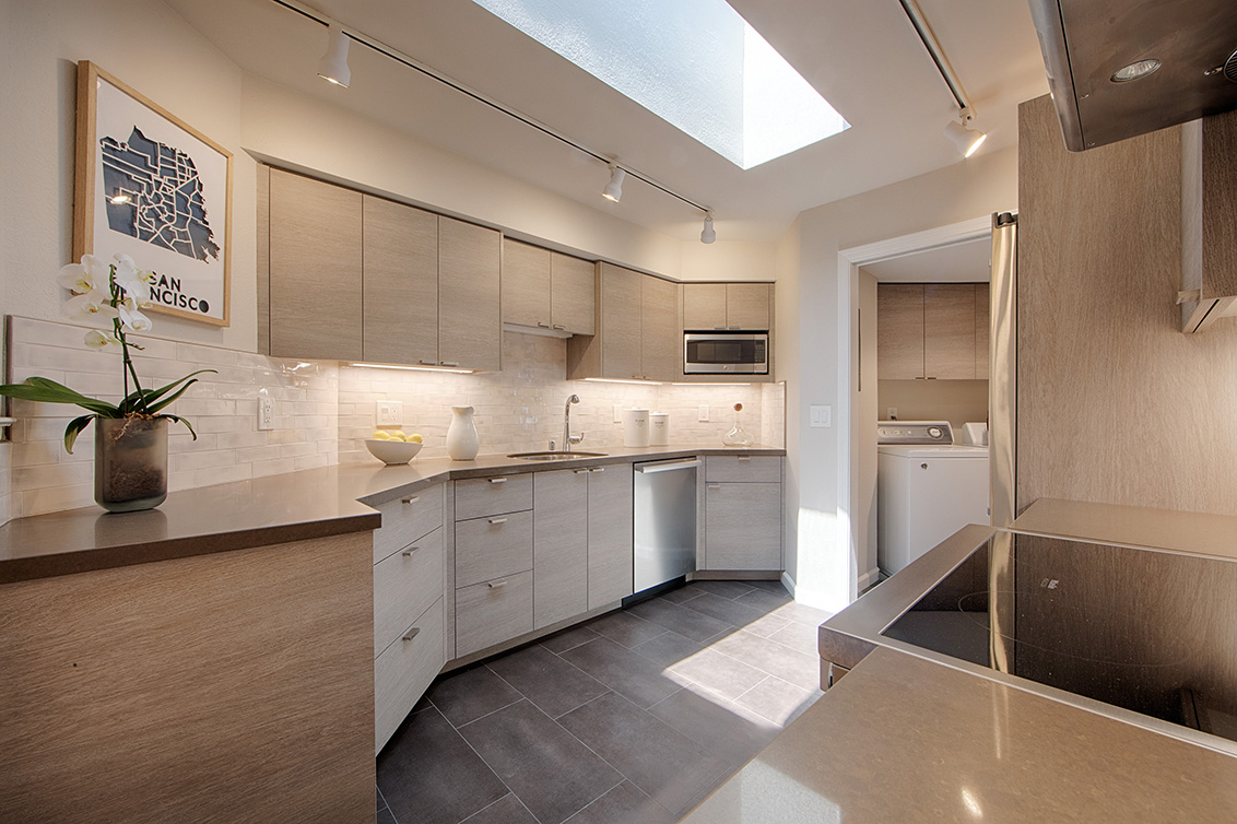 Kitchen - 365 Forest Ave 5b, Palo Alto 94301