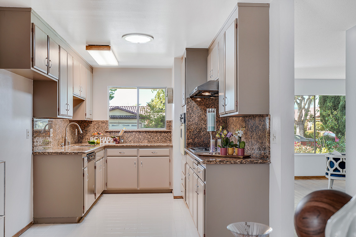 Kitchen (B) Picture - 837 Gladiola Dr, Sunnyvale 94086 Kitchen (B) picture - 837 Gladiola Dr, Sunnyvale 94086