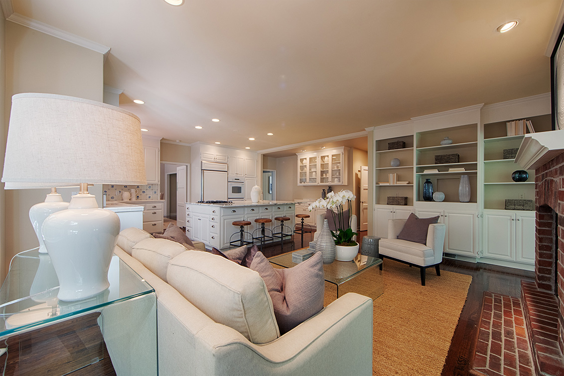 Family Room (B) Picture - 1437 Hamilton Ave, Palo Alto 94301 Family Room (B) picture - 1437 Hamilton Ave, Palo Alto 94301