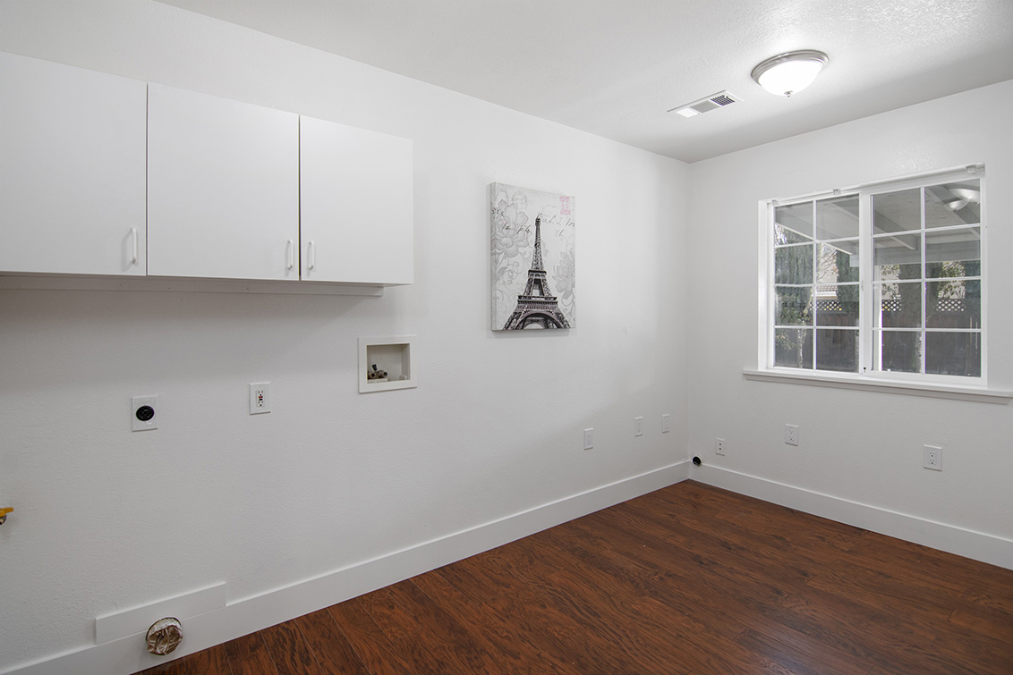 Laundry (A) picture - 1442 Hampton Dr, Sunnyvale 94087
