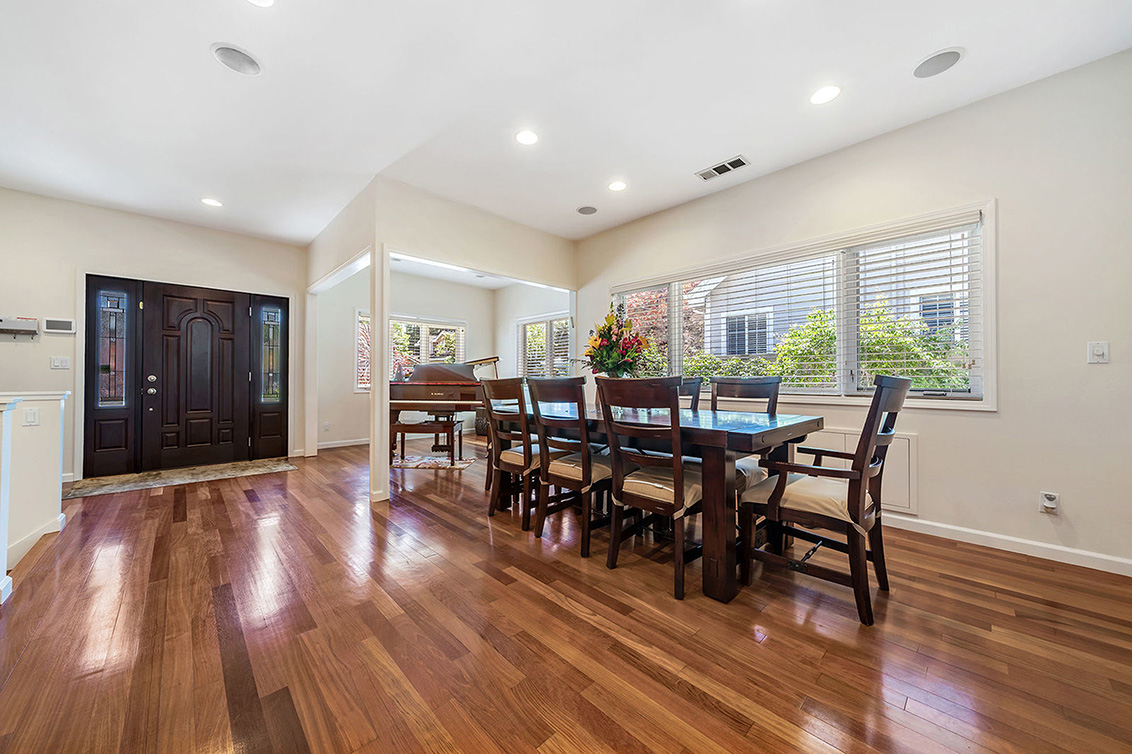 Dining Room (B) picture - 530 Irven Ct, Palo Alto 94306