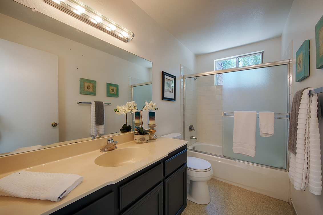 Bathroom 2 (A) Picture - 1459 Kentfield Ave, Redwood City 94061 Bathroom 2 (A) picture - 1459 Kentfield Ave, Redwood City 94061