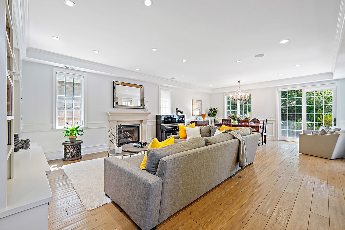 Living Room - 1120 Middlefield Rd, Palo Alto 94301