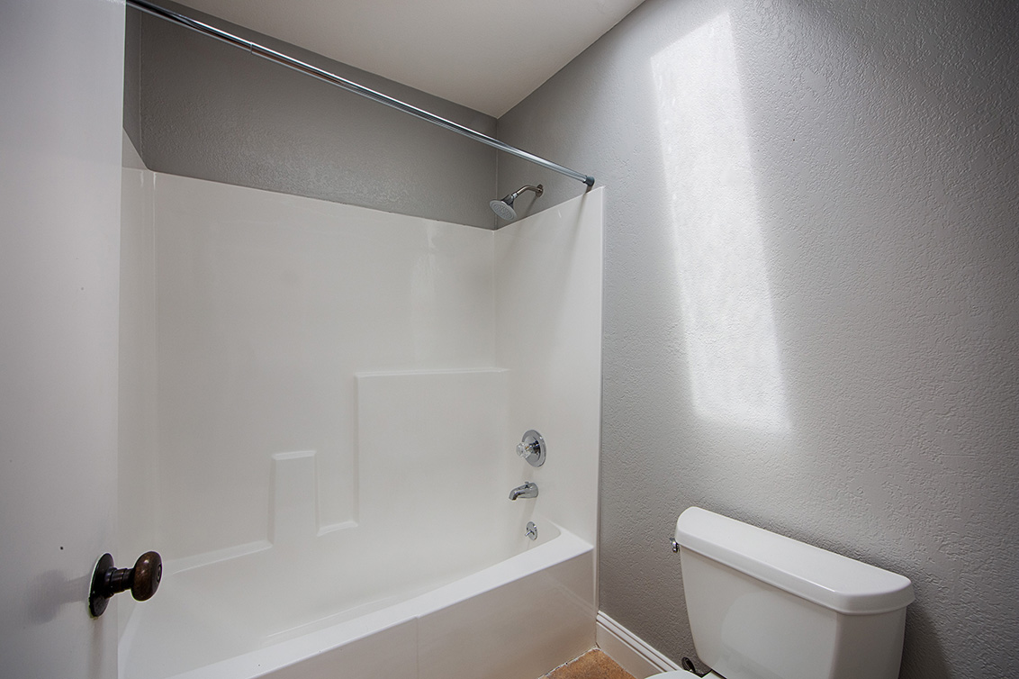 Master Bath (B) Picture - 406 Pepper Ave, Palo Alto 94306 Master Bath (B) picture - 406 Pepper Ave, Palo Alto 94306
