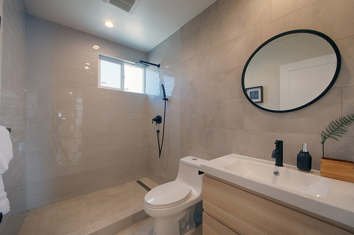 Bathroom 2 (A) Picture - 945 S Grant St, San Mateo 94402 Bathroom 2 (A) picture - 945 S Grant St, San Mateo 94402