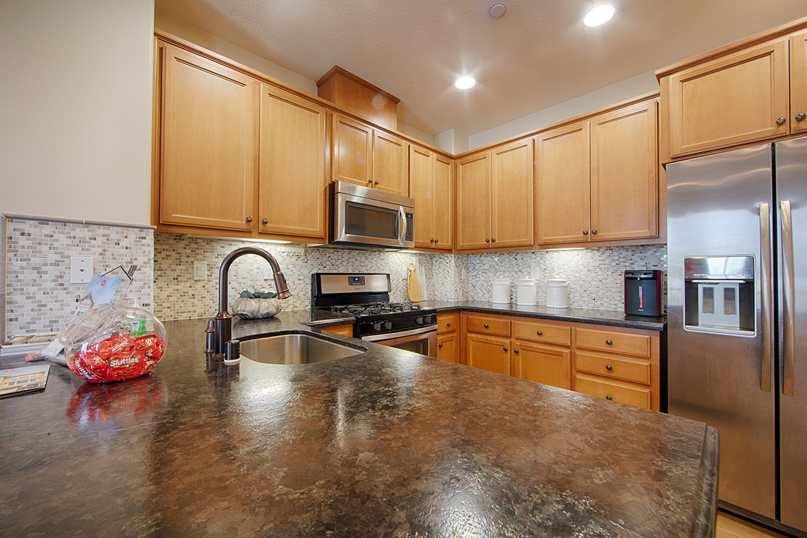 Kitchen (B) Picture - 1204 S Hummingbird Ln, San Mateo 94402 Kitchen (B) picture - 1204 S Hummingbird Ln, San Mateo 94402