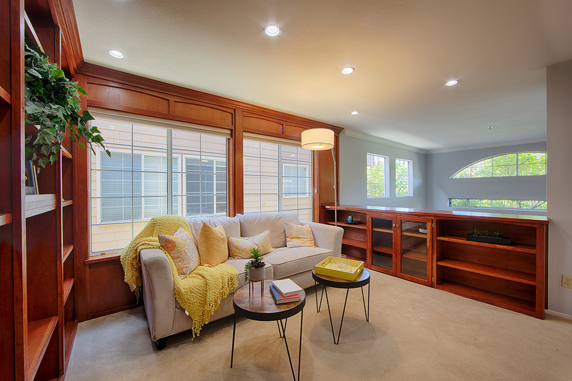 Family Room (B) Picture - 444 San Antonio Rd 4a, Palo Alto 94306 Family Room (B) picture - 444 San Antonio Rd 4a, Palo Alto 94306