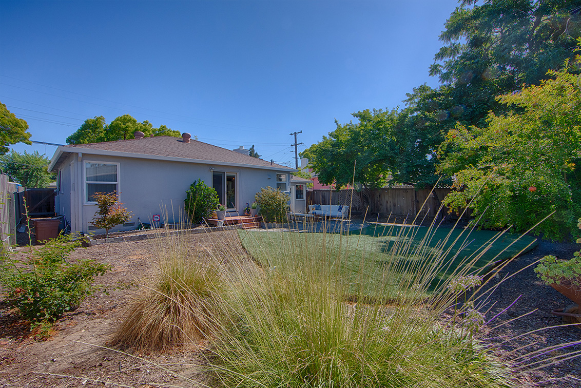 Backyard (C) Picture - 518 Scott Ave, Redwood City 94063 Backyard (C) picture - 518 Scott Ave, Redwood City 94063