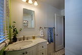 518 Scott Ave, Redwood City 94063 - Bathroom (B)