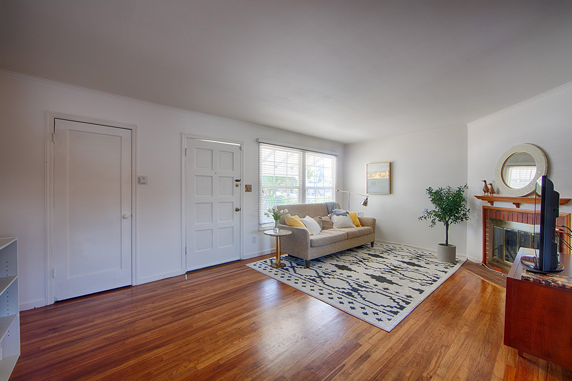 Living Room (B) Picture - 518 Scott Ave, Redwood City 94063 Living Room (B) picture - 518 Scott Ave, Redwood City 94063