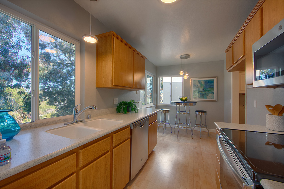 Kitchen - 1017 Shell Blvd 12, Foster City 94404