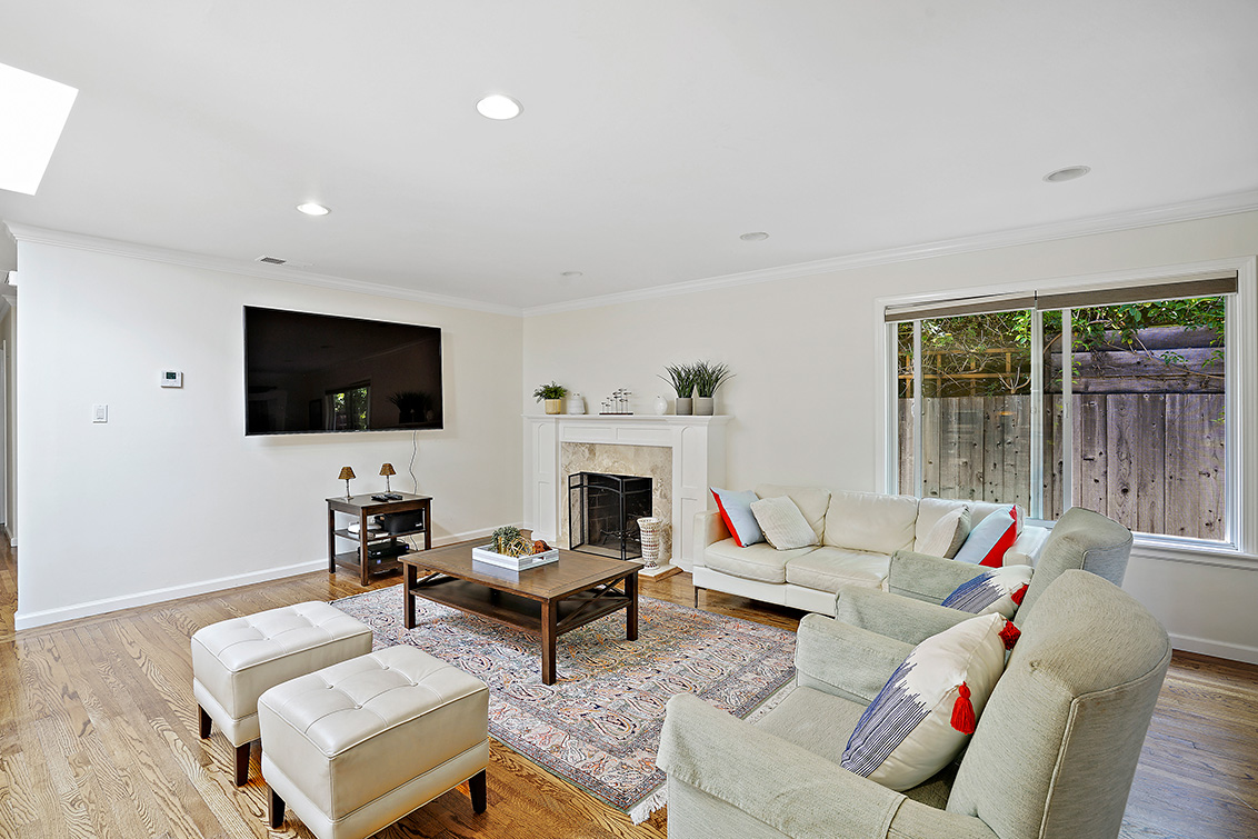Living Room - 932 Tulane Dr, Mountain View 94040