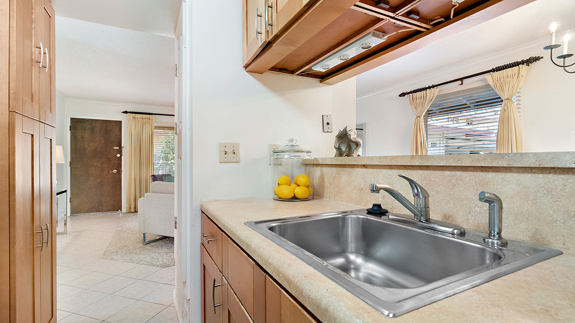 Kitchen (D) Picture - 225 W Red Oak Dr M, Sunnyvale 94086 Kitchen (D) picture - 225 W Red Oak Dr M, Sunnyvale 94086