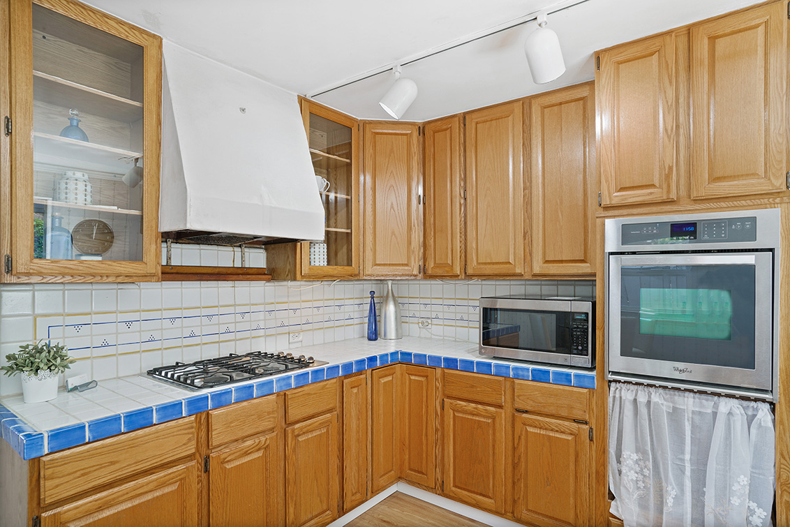 Kitchen (B) Picture - 1551 Winding Way, Belmont 94002 Kitchen (B) picture - 1551 Winding Way, Belmont 94002