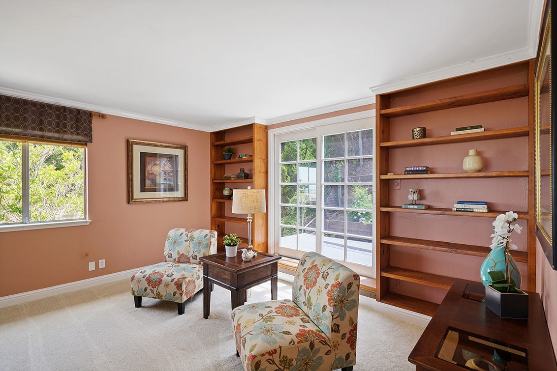 Sitting Area (B) Picture - 1551 Winding Way, Belmont 94002 Sitting Area (B) picture - 1551 Winding Way, Belmont 94002