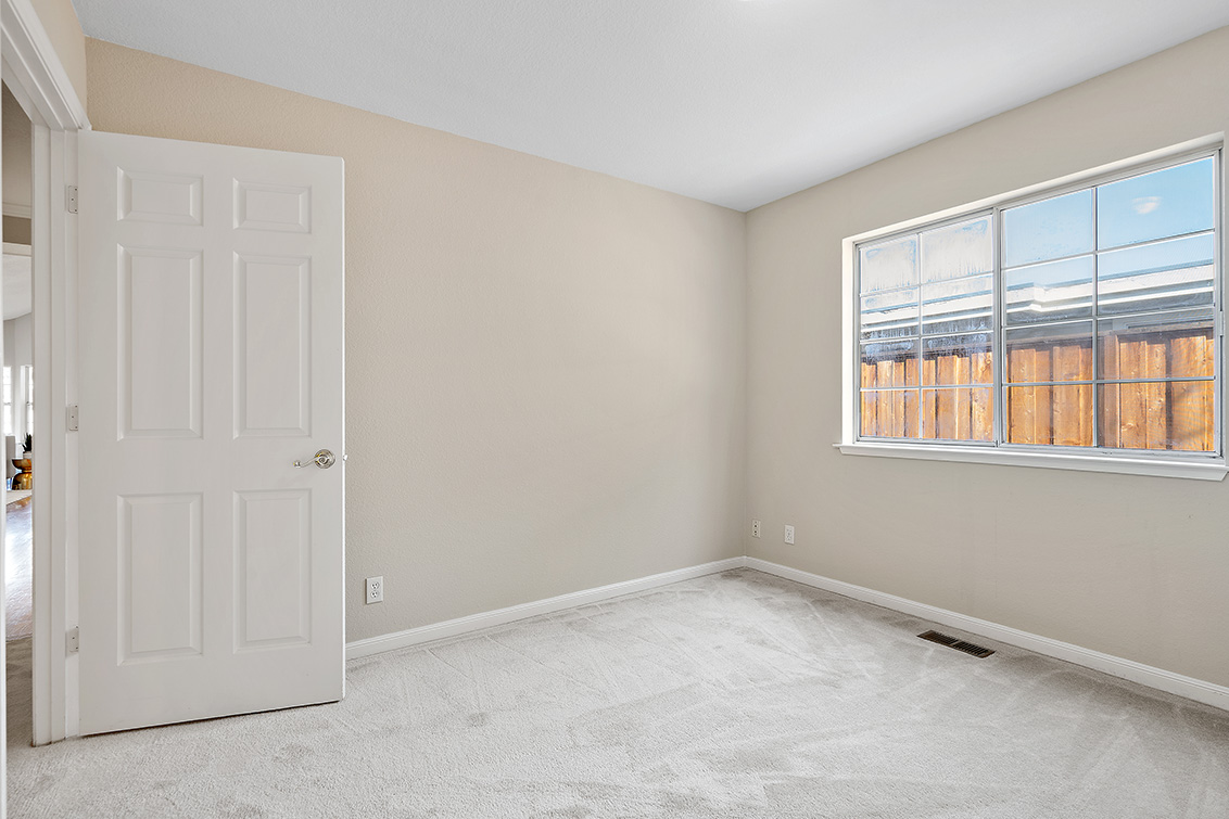 Bedroom 3 (C) Picture - 2886 Emerson St, Palo Alto 94306 Bedroom 3 (C) picture - 2886 Emerson St, Palo Alto 94306