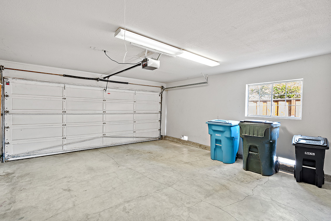 Garage (A) Picture - 2886 Emerson St, Palo Alto 94306 Garage (A) picture - 2886 Emerson St, Palo Alto 94306
