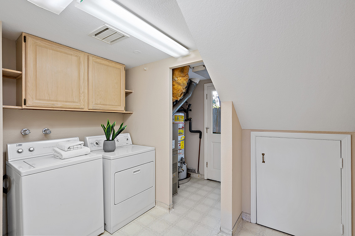 Laundry Room (A) Picture - 2886 Emerson St, Palo Alto 94306 Laundry Room (A) picture - 2886 Emerson St, Palo Alto 94306