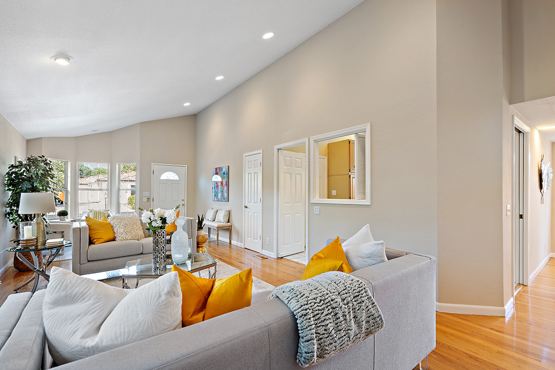 Living Room (C) Picture - 2886 Emerson St, Palo Alto 94306 Living Room (C) picture - 2886 Emerson St, Palo Alto 94306
